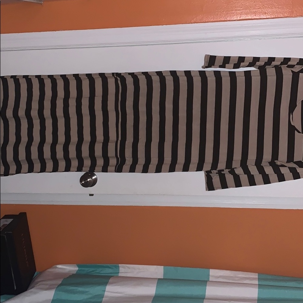 High Low Dress - Picture 3 of 4